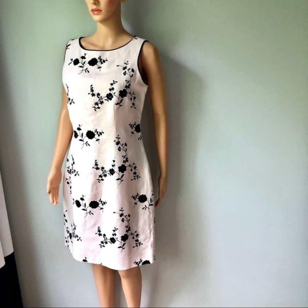 JESSICA HOWARD linen embroidered dress size 10